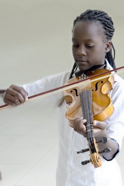 Student playing the violin